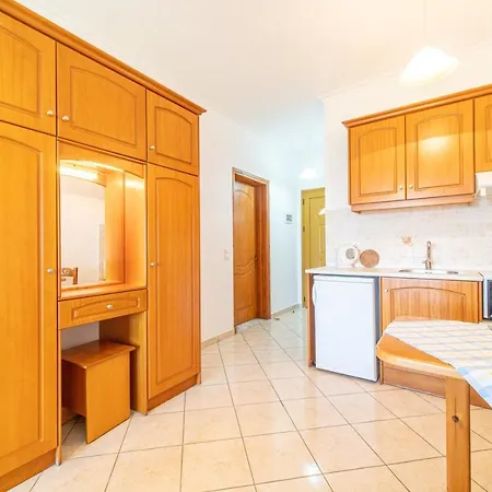 Διαμέρισμα Giannis 2 *